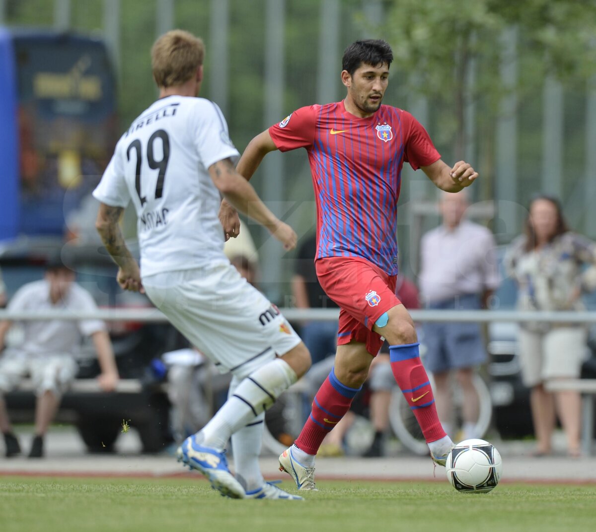 VIDEO + FOTO Steaua arată tot mai bine: triumf convingător cu campioana Elveţiei