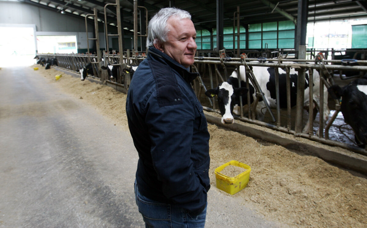 Partea a doua din interviul pe care Porumboiu l-a acordat Gazetei: "Jumătate dintr-un an o petrec vorbind la telefon!"