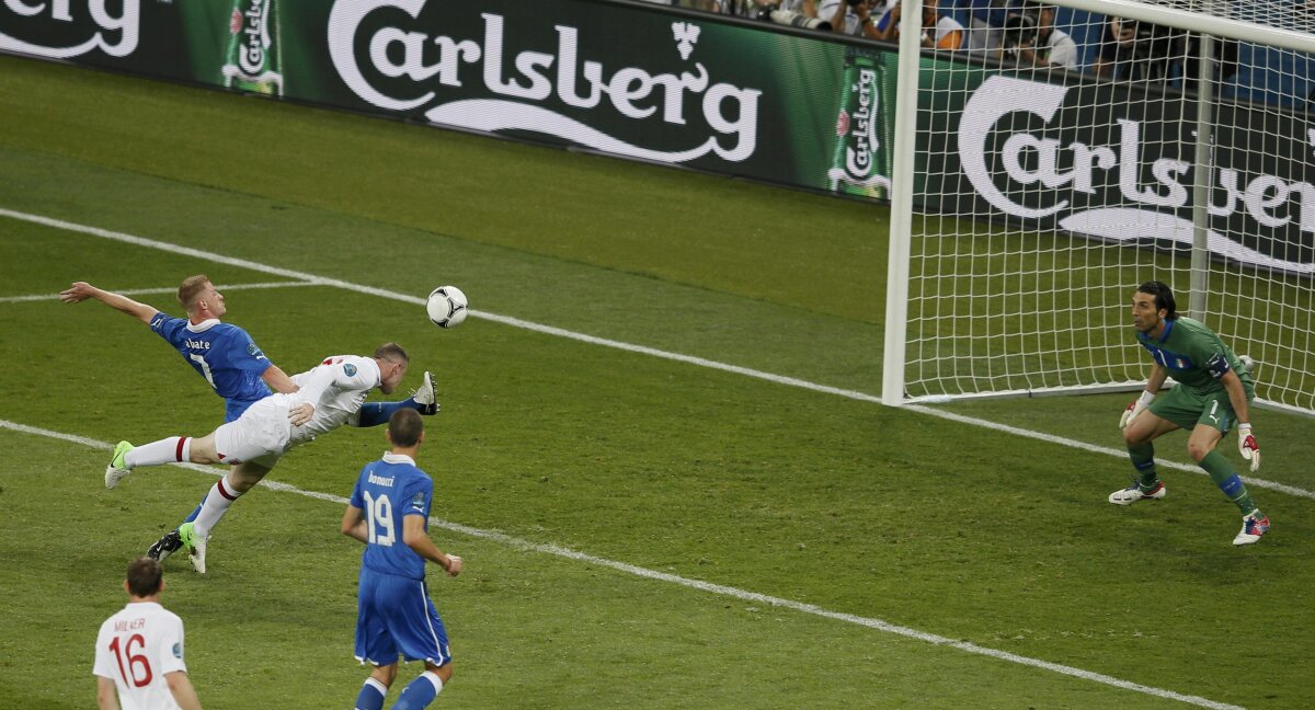 Anglia - Italia 2-4 » "Squadra Azzurra" ajunge în semifinale după loviturile de departajare