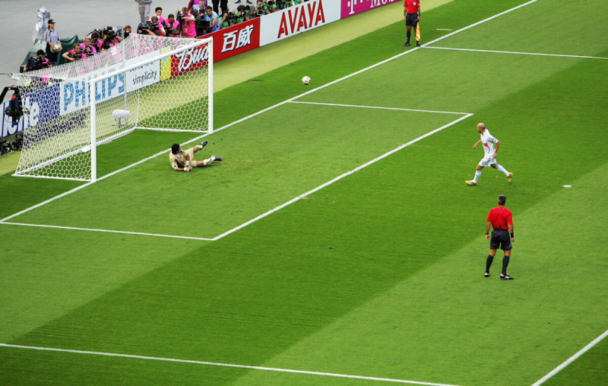 Urmaşii lui Panenka » Penaltyul lui Pirlo este ultimul dintr-un şir de execuţii care au dat culoare turneelor finale