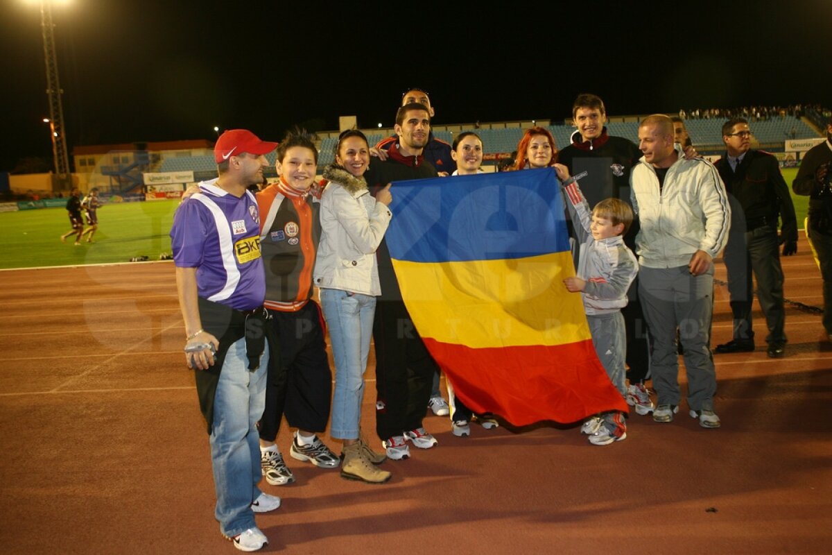 GALERIE FOTO / Astăzi este ziua drapelului naţional. Sportivii români sînt nedespărţiţi de tricolor!