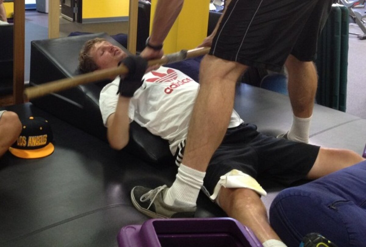 Speranţe din California » Neşu continuă recuperea. Poze noi postate pe twitter