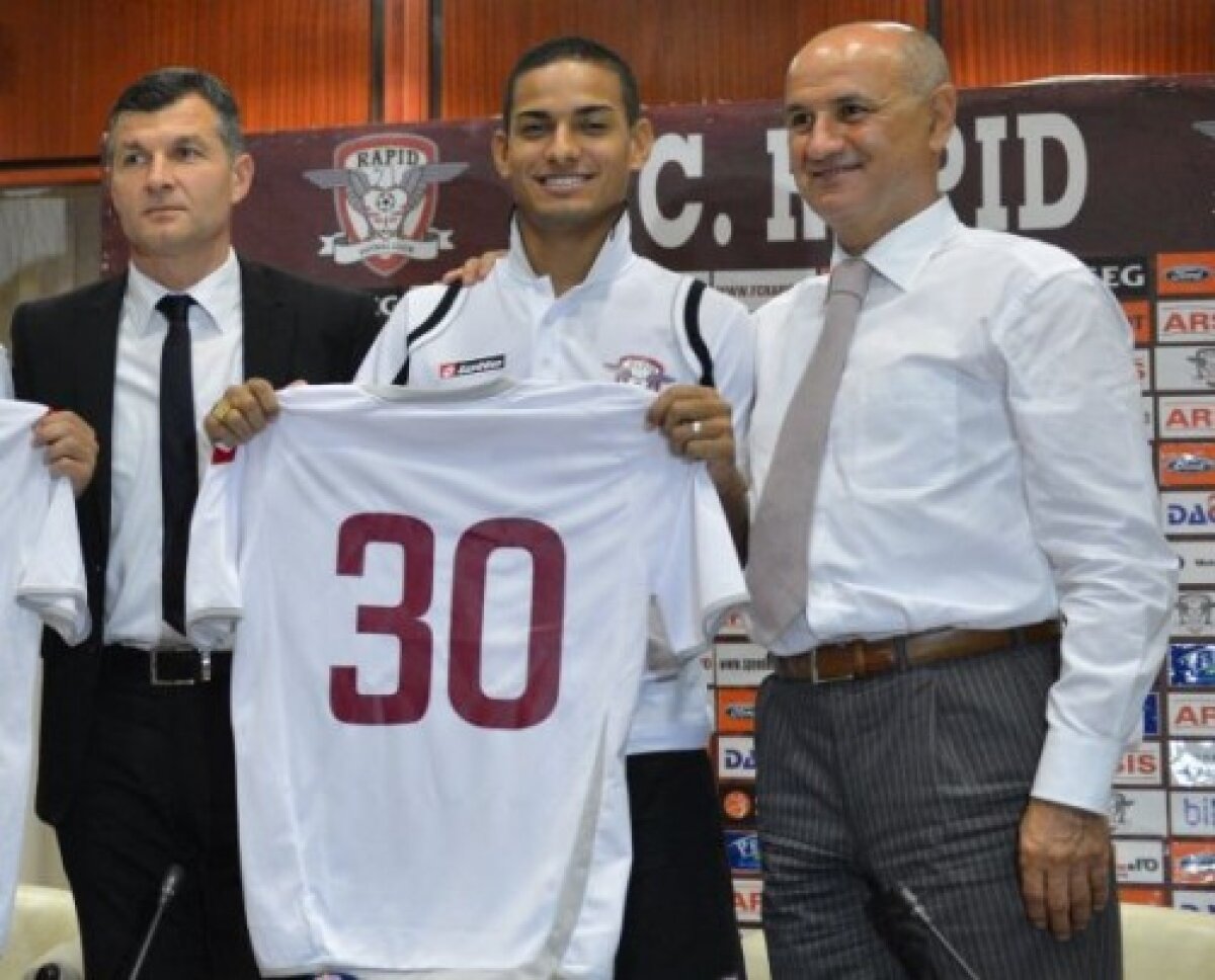 Renan a mîncat sărmăluţe » Soţia îl compătimeşte: "Data viitoare să-ţi iei nişte fasole şi orez la tine!" :D