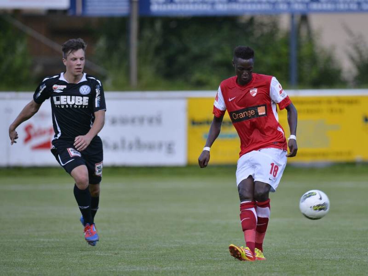 FOTO Dinamo - USK Anif 5-1 » Încă o victorie la scor pentru "cîini"