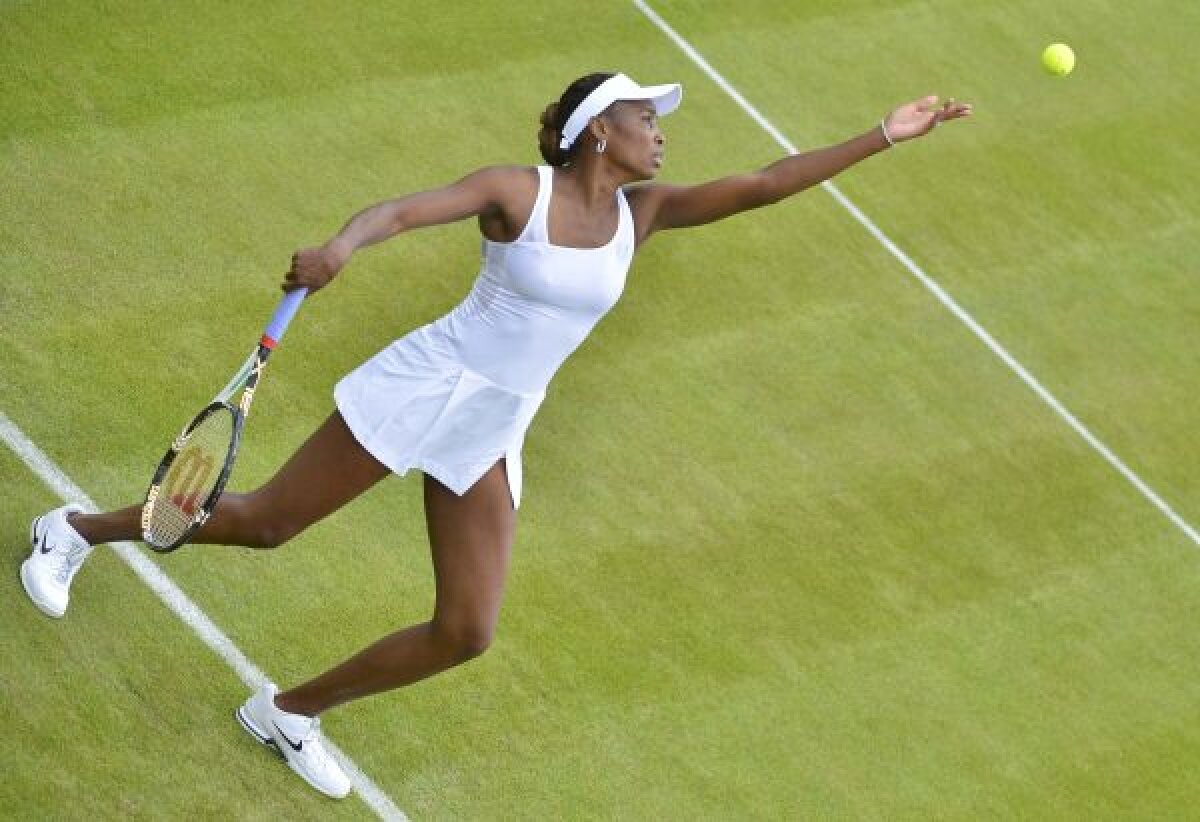 FOTO Moda la Wimbledon » Ţinutele din acest an de la Londra sînt foarte cuminţi