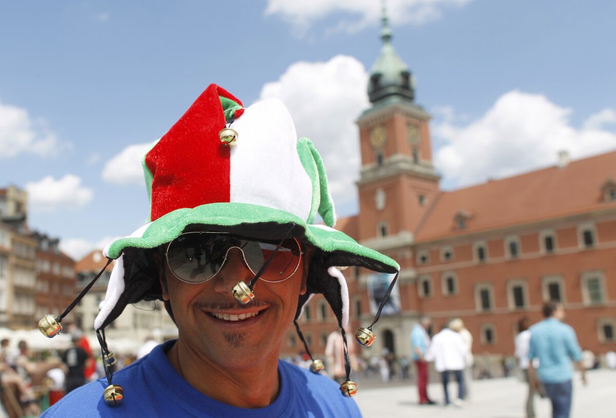 VIDEO ŞI FOTO  Italia bate Germania cu 2-1 şi joacă duminică finala cu Spania. Balotelli a făcut ”dubla”