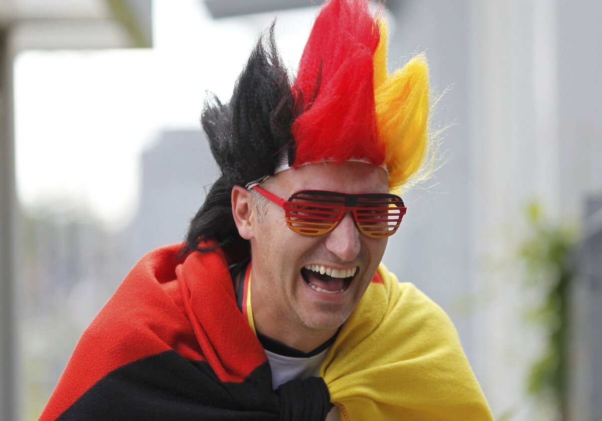 VIDEO ŞI FOTO  Italia bate Germania cu 2-1 şi joacă duminică finala cu Spania. Balotelli a făcut ”dubla”