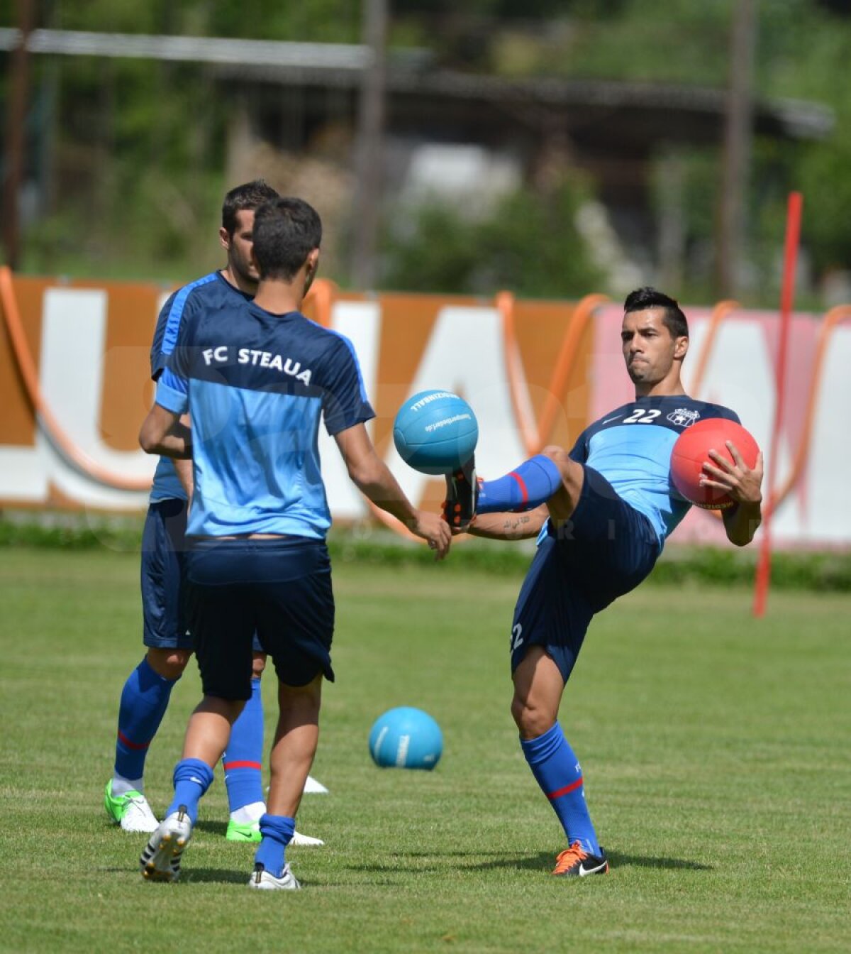 FOTO Georgievski contra Tănase » Macedoneanul s-a mişcat bine la primul antrenament cu Steaua