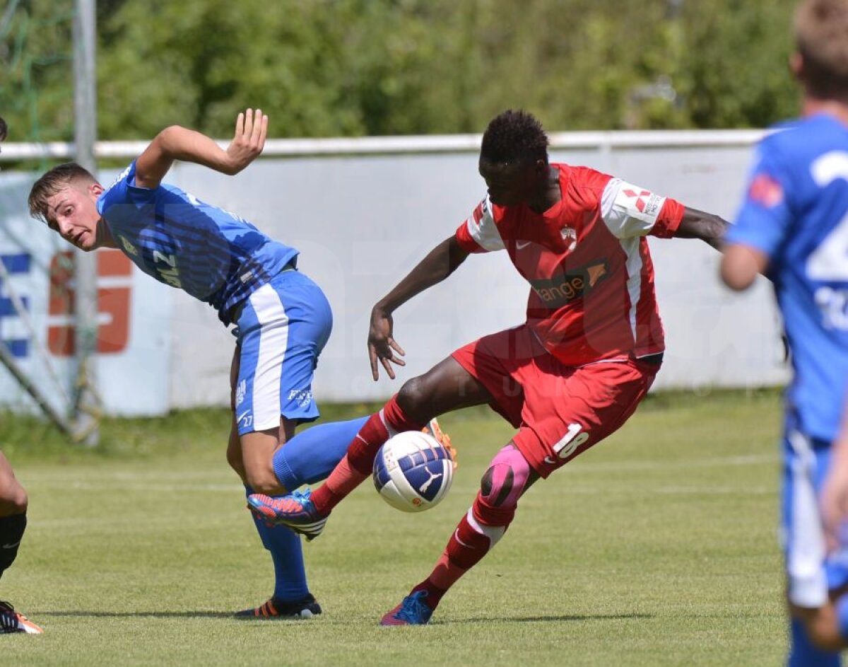 VIDEO şi FOTO » Dinamo a fost umilită de o echipă din liga a doua austriacă, scor 0-3