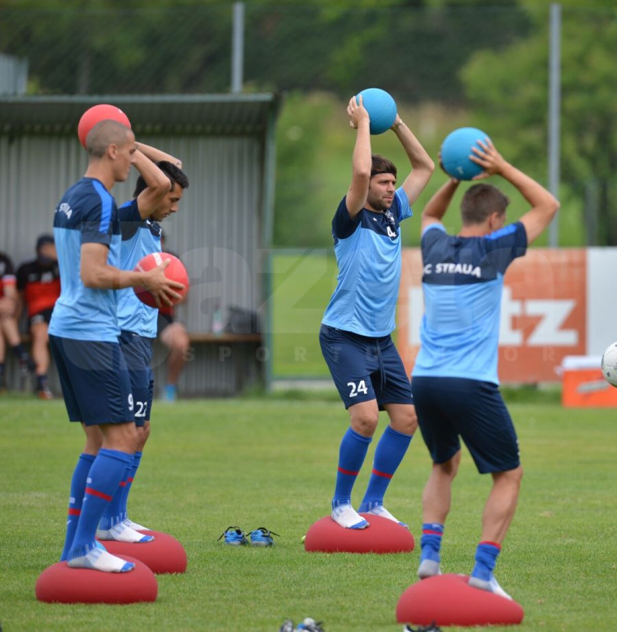 FOTO Steaua, Dinamo şi CFR Cluj, spionate în cantonament » Cum se antrenează 3 dintre favoritele la titlu