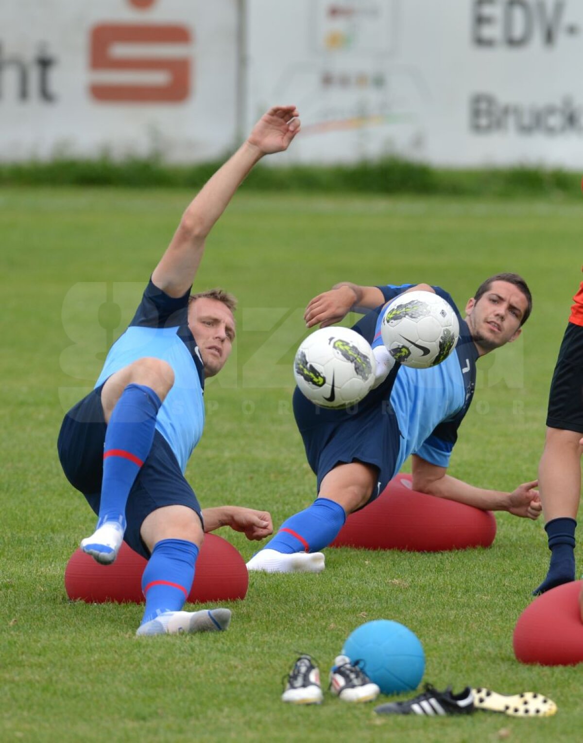 FOTO Steaua, Dinamo şi CFR Cluj, spionate în cantonament » Cum se antrenează 3 dintre favoritele la titlu