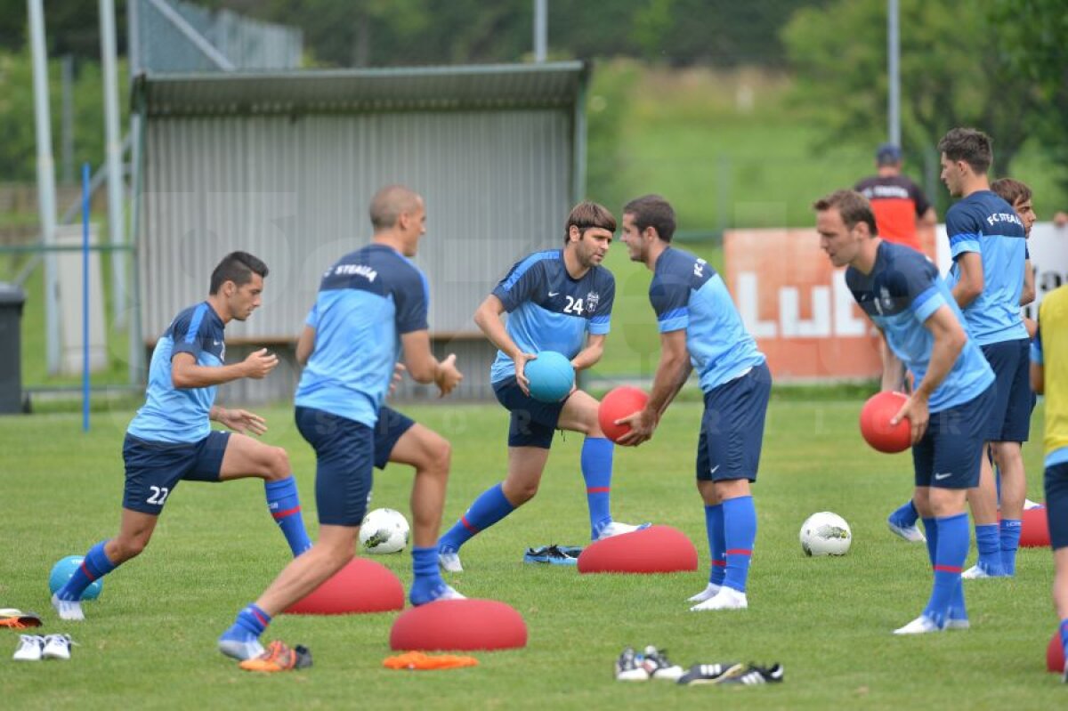 FOTO Steaua, Dinamo şi CFR Cluj, spionate în cantonament » Cum se antrenează 3 dintre favoritele la titlu