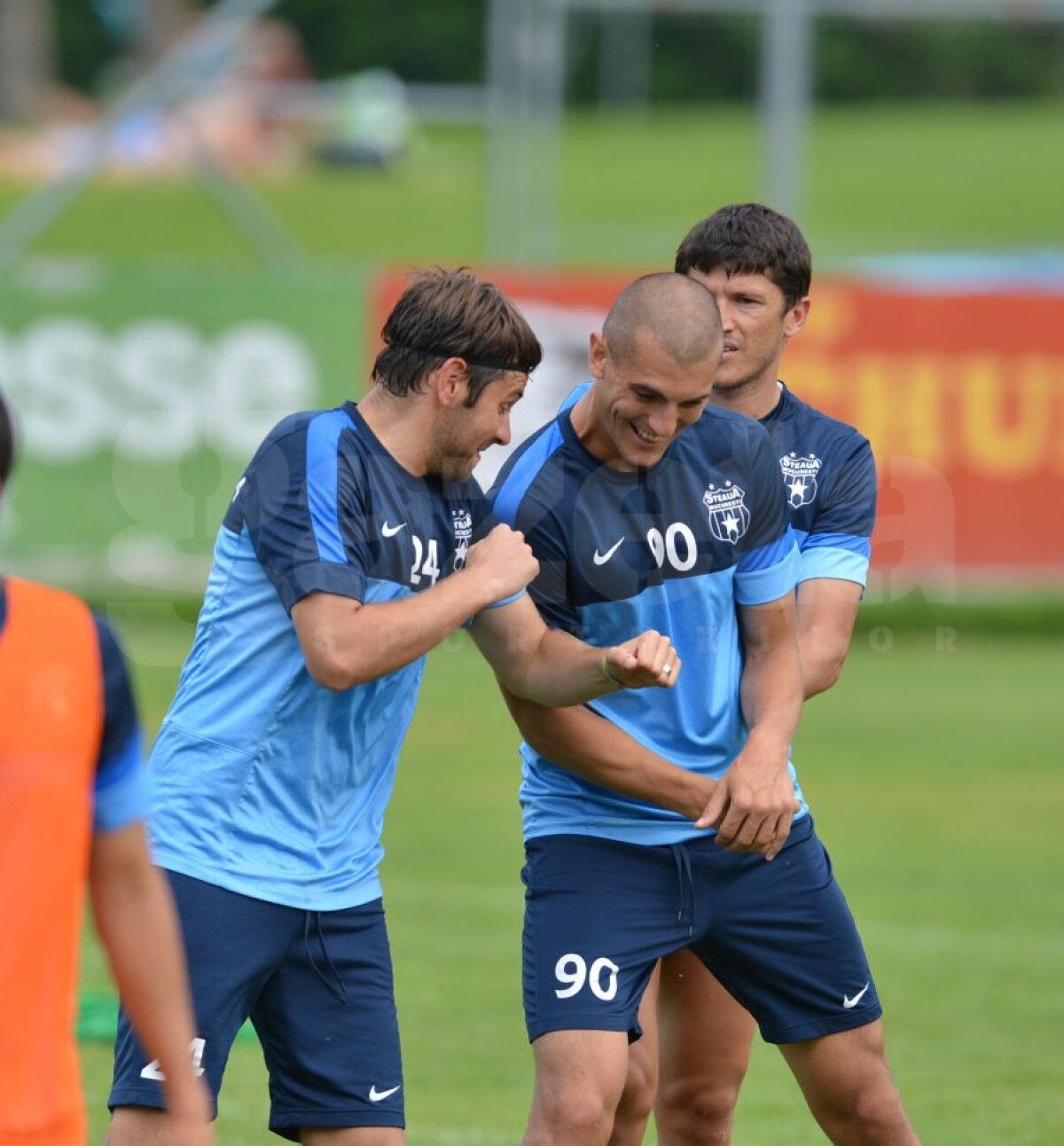 FOTO Steaua, Dinamo şi CFR Cluj, spionate în cantonament » Cum se antrenează 3 dintre favoritele la titlu