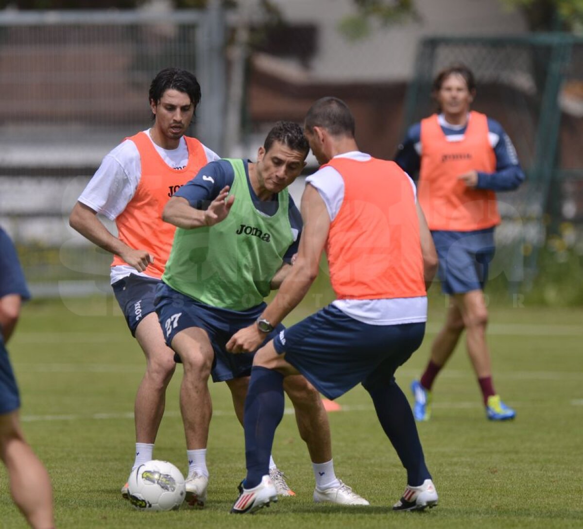 FOTO Steaua, Dinamo şi CFR Cluj, spionate în cantonament » Cum se antrenează 3 dintre favoritele la titlu