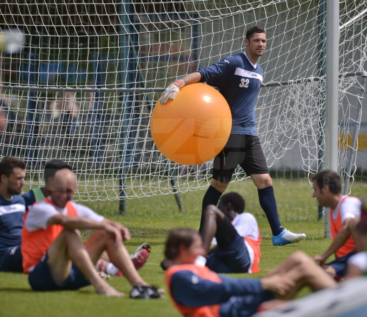 FOTO Steaua, Dinamo şi CFR Cluj, spionate în cantonament » Cum se antrenează 3 dintre favoritele la titlu