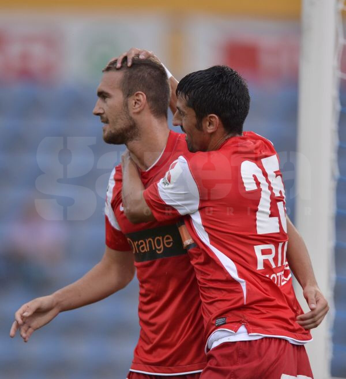 FOTO Remiză cu Ronny Levy » Dinamo a încheiat la egalitate amicalul cu Antorthosis (1-1)