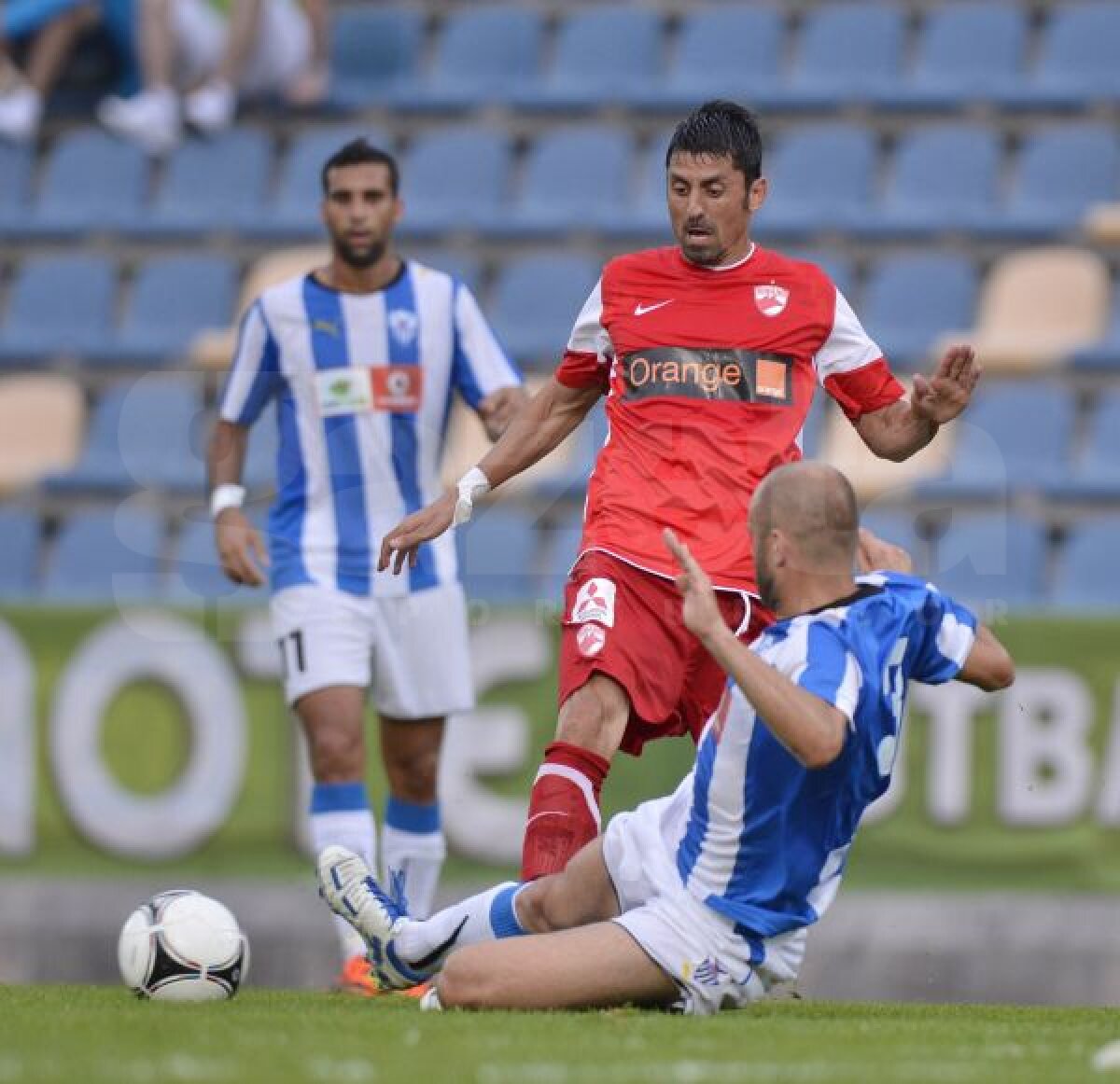 FOTO Remiză cu Ronny Levy » Dinamo a încheiat la egalitate amicalul cu Antorthosis (1-1)