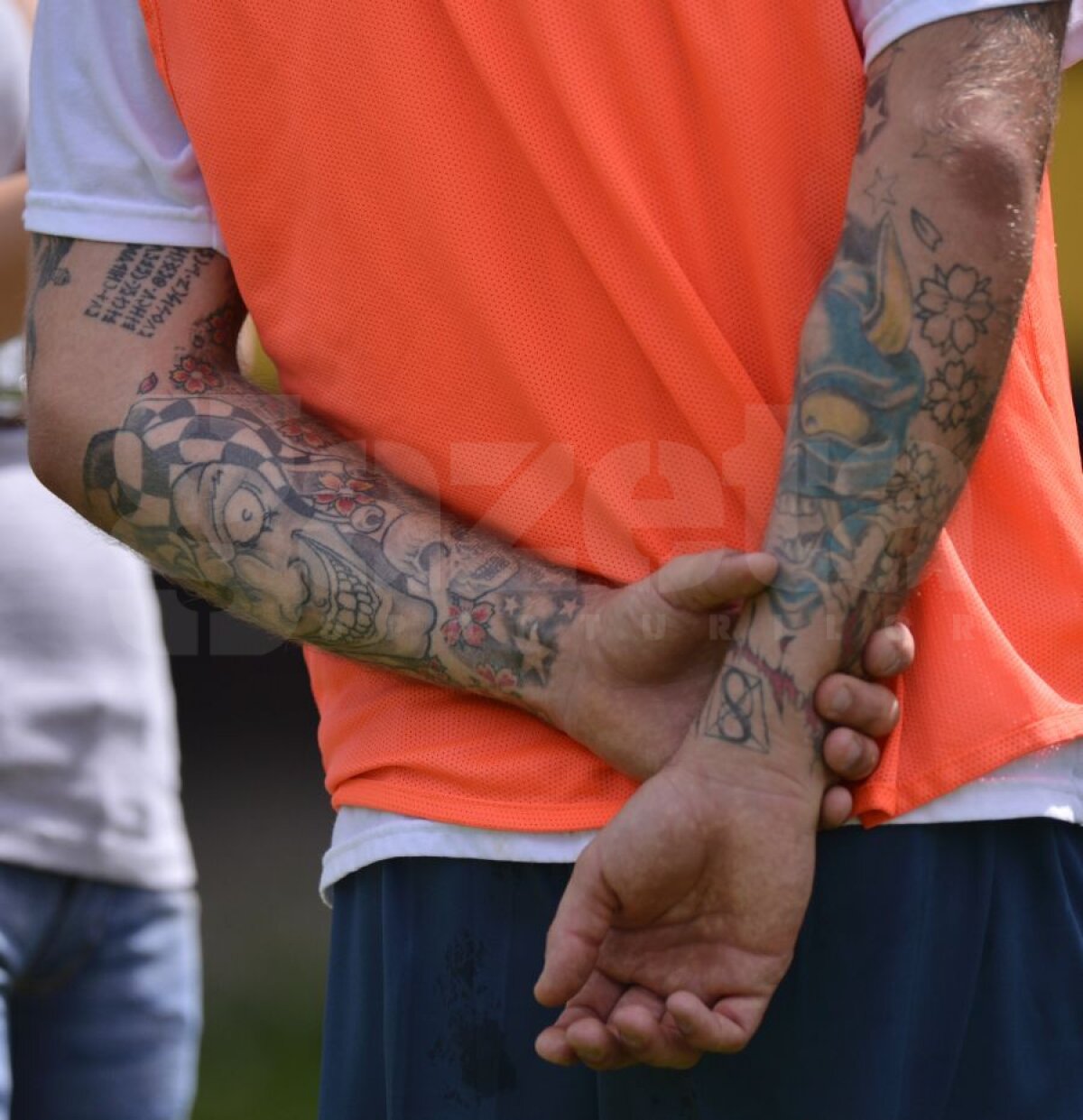 FOTO Pasiunea mea, tatuajul » Adam Vass i-a impresionat pe campioni la primul antrenament