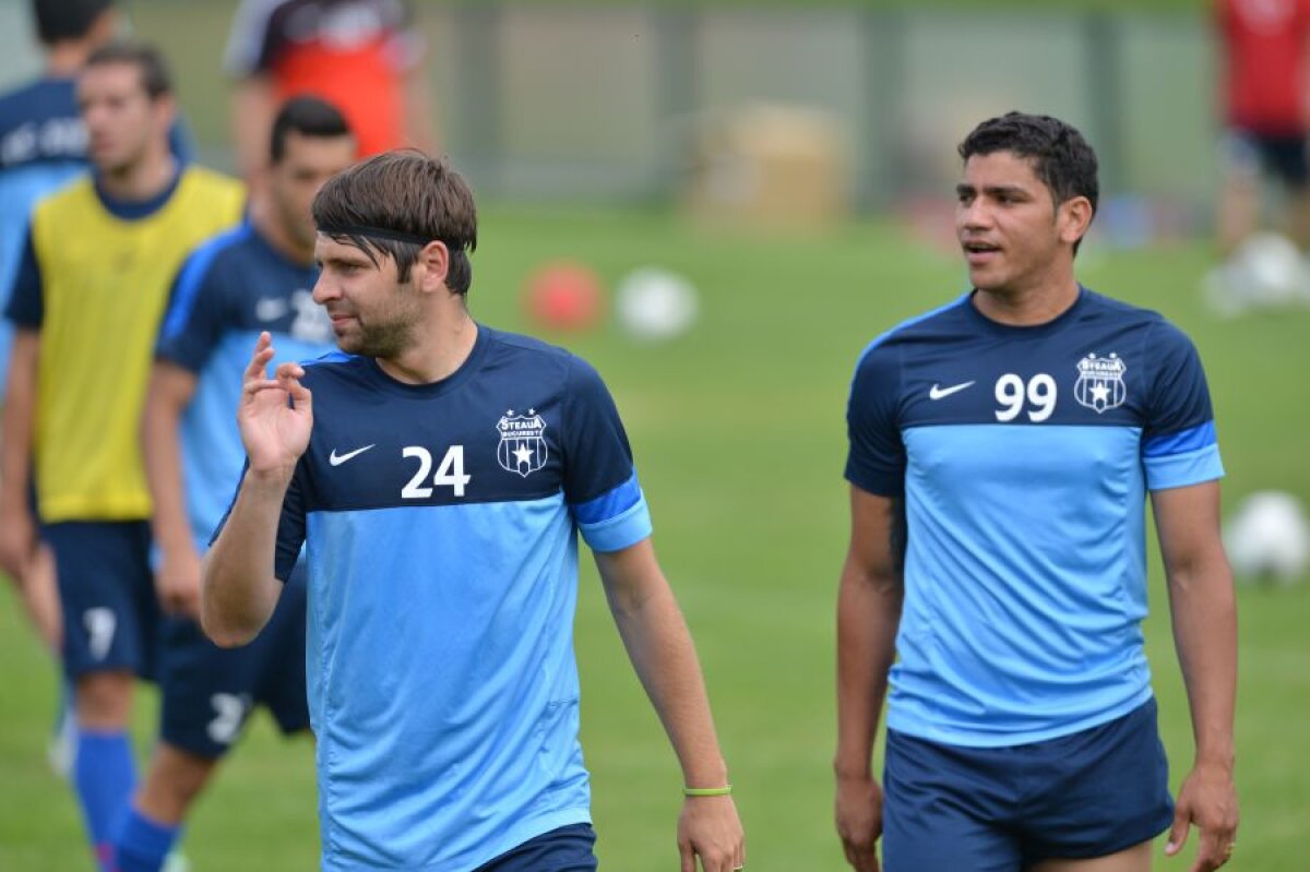 FOTO Atacul "pufuleţilor" » Ofensiva Stelei e condusă de oameni cu greutate :)