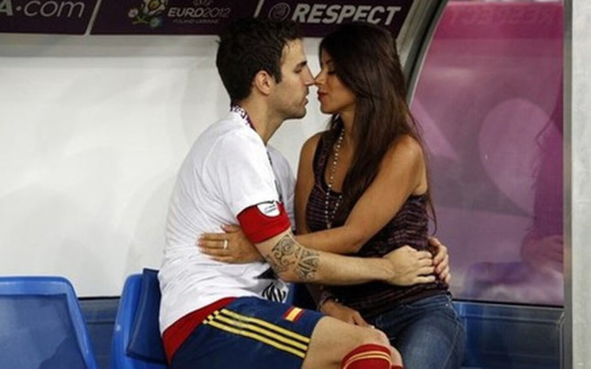 FOTO Iker şi Sara au predat ştafeta» Cesc şi iubita lui în cea mai tare scenă a nopţii spaniole