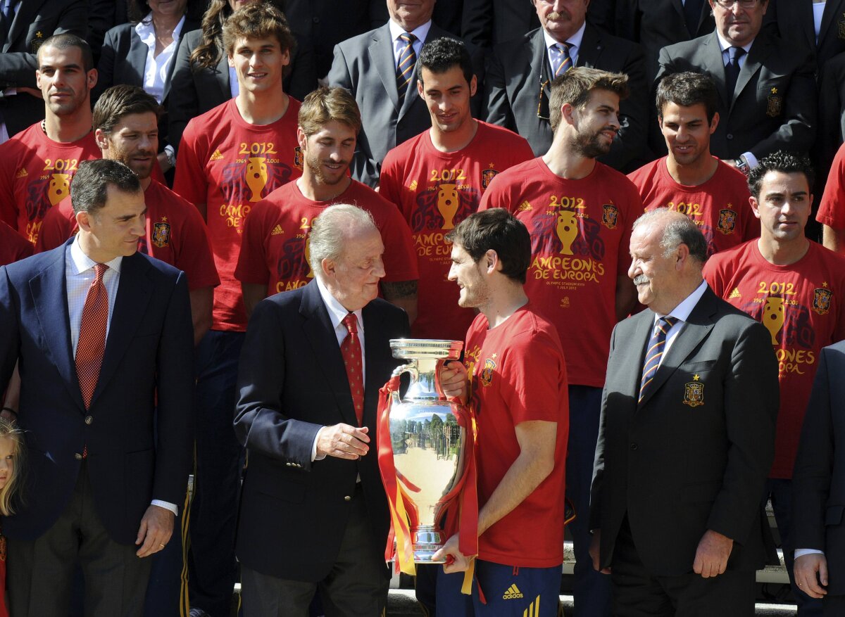 VIDEO&FOTO Spaniolii au făcut spectacol la sărbătoarea de la Madrid » Pepe Reina, maestru de ceremonii ;)