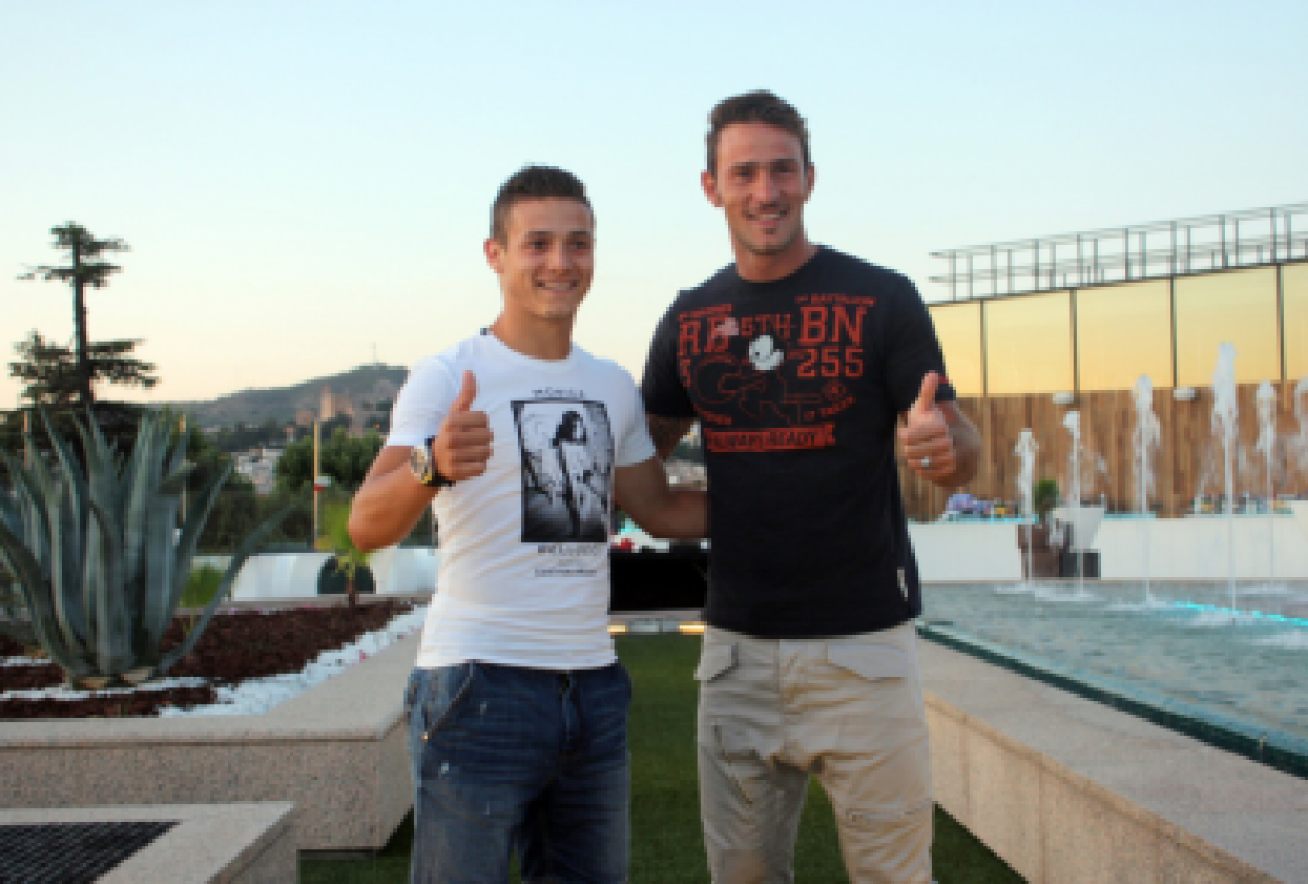 FOTO Torje a fost prezentat oficial la Granada: "Nu mă comparaţi cu Messi" :)