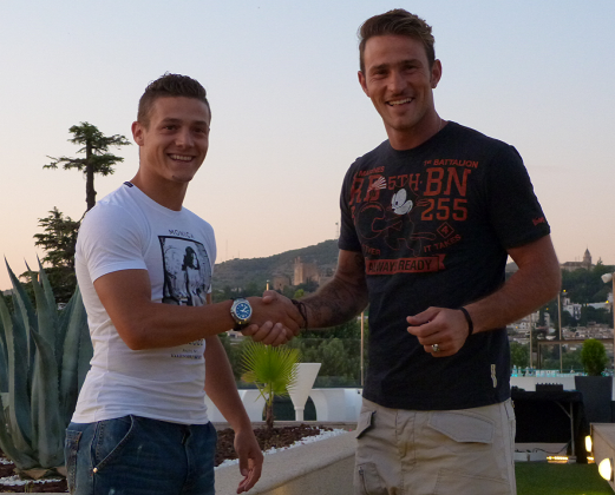 FOTO Torje a fost prezentat oficial la Granada: "Nu mă comparaţi cu Messi" :)