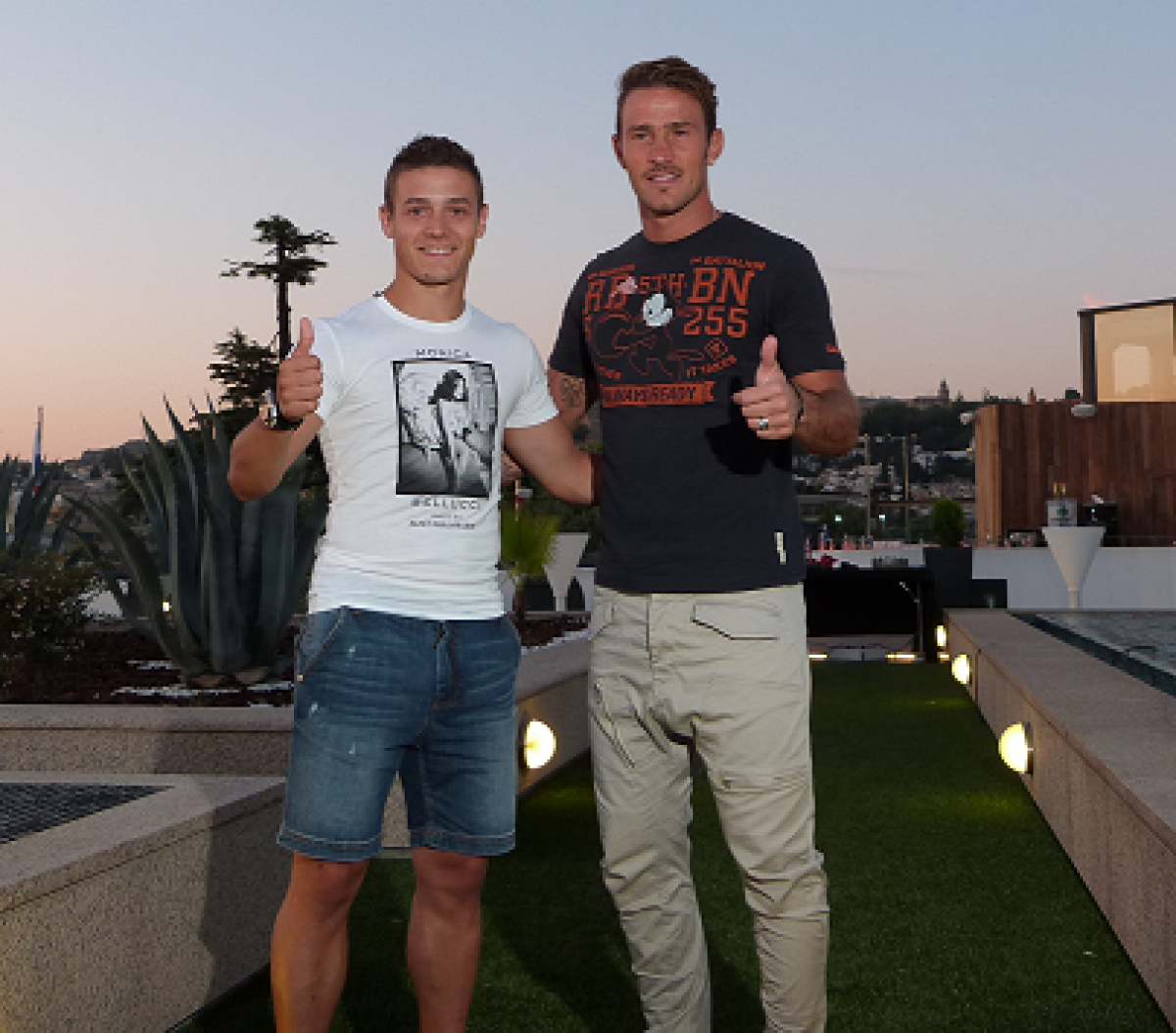 FOTO Torje a fost prezentat oficial la Granada: "Nu mă comparaţi cu Messi" :)