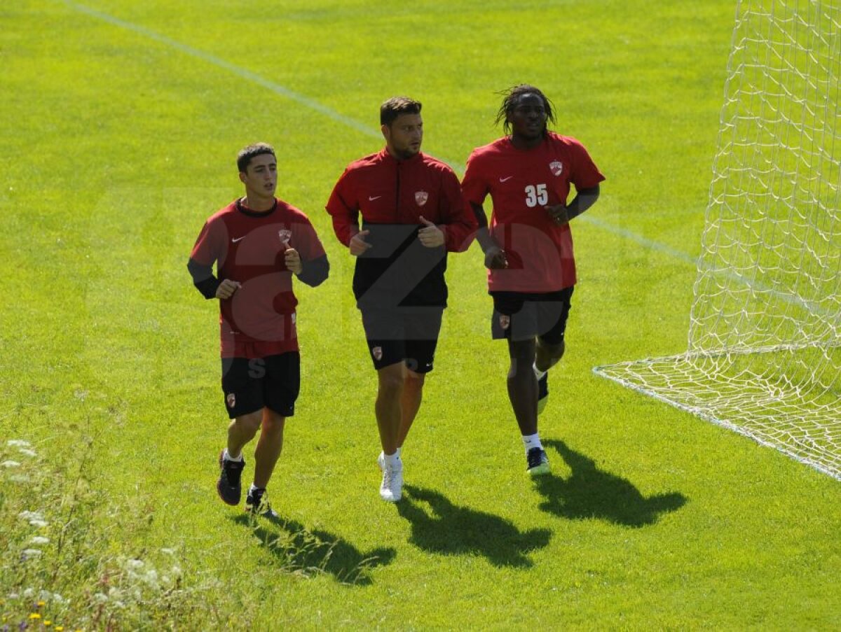 FOTO Dinamo are în lot o "vedetă" a muzicii dance! Cu cine este asemănat Koulibaly