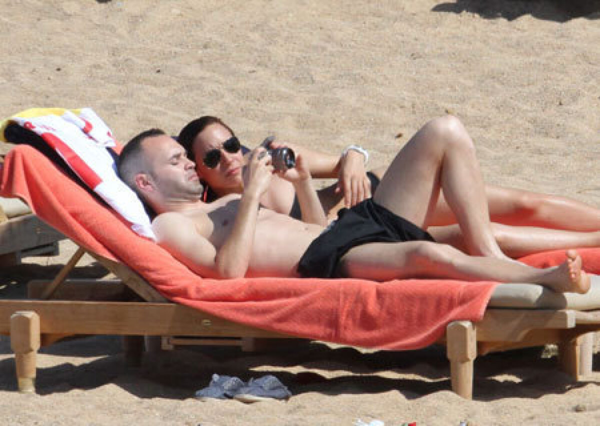 FOTO Vin şi ele la Bucureşti? » Cele mai frumoase iubite ale catalanilor