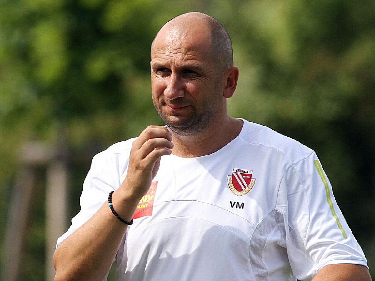 Gazeta a stat de vorbă cu omul care l-a propus pe Rocha în România: ”Adi are golul în sînge!”