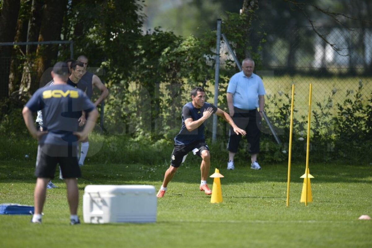 FOTO Cu Şumudică nu-i de glumă! A dat afară doi jucători importanţi din prima zi ca antrenor la FC Vaslui! Vezi ce spune Porumboiu