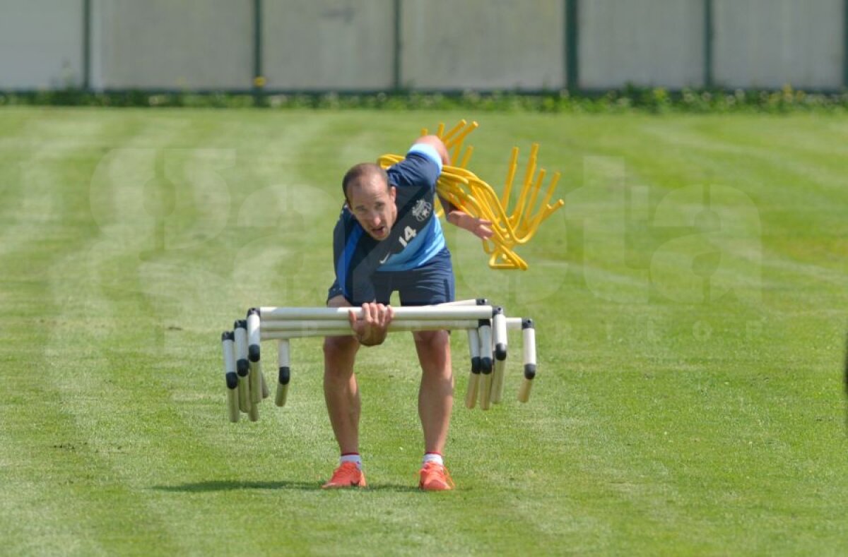 FOTO Doar doi stelişti s-au antrenat astăzi. Vezi cine sînt curajoşii