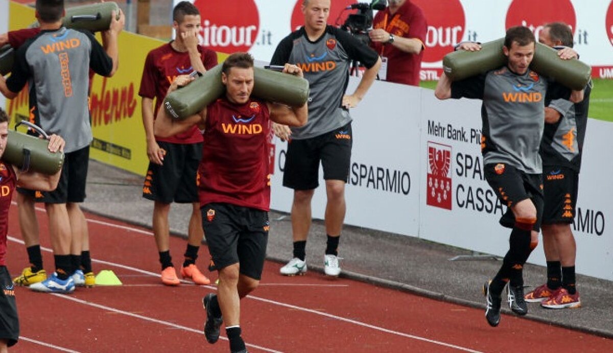 FOTO Nu se dezminte! Cum îi chinuie Zeman pe Lobonţ şi colegii lui de la Roma