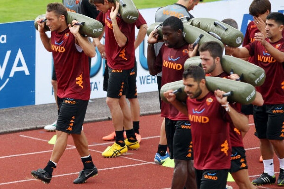 FOTO Nu se dezminte! Cum îi chinuie Zeman pe Lobonţ şi colegii lui de la Roma