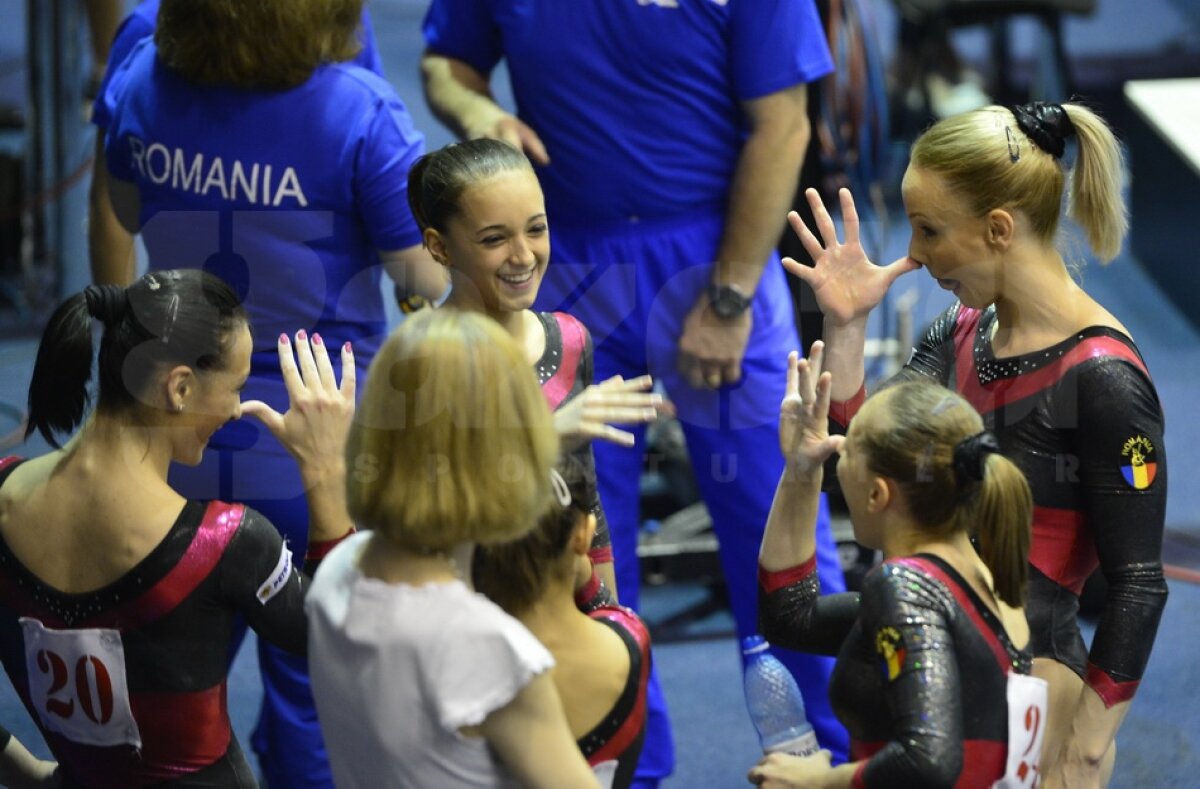 GALERIE FOTO / Repetiţie pe podium » Ultimul test al gimnastelor înainte de Jocurile Olimpice