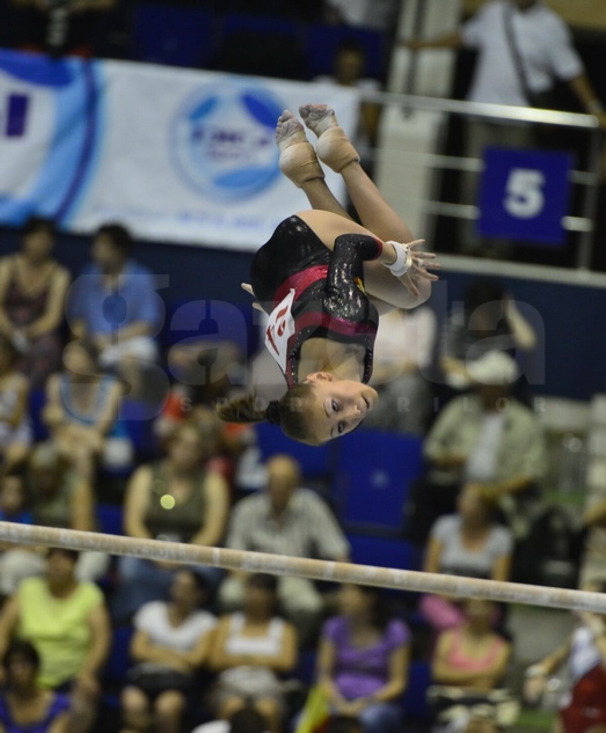 GALERIE FOTO / Repetiţie pe podium » Ultimul test al gimnastelor înainte de Jocurile Olimpice