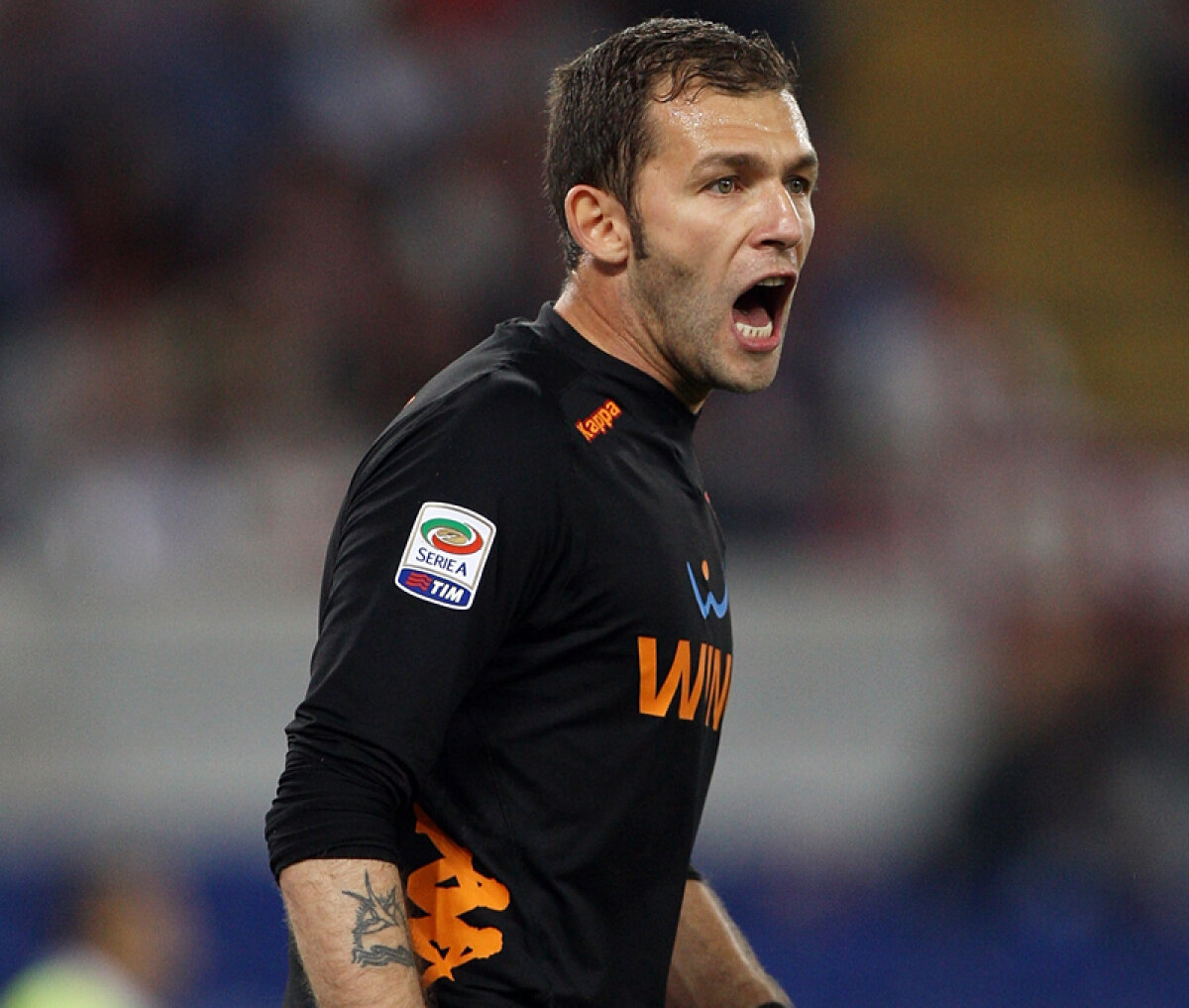 Titular după 6 ani » Lobonţ profită de legea egalităţii impusă de Zeman