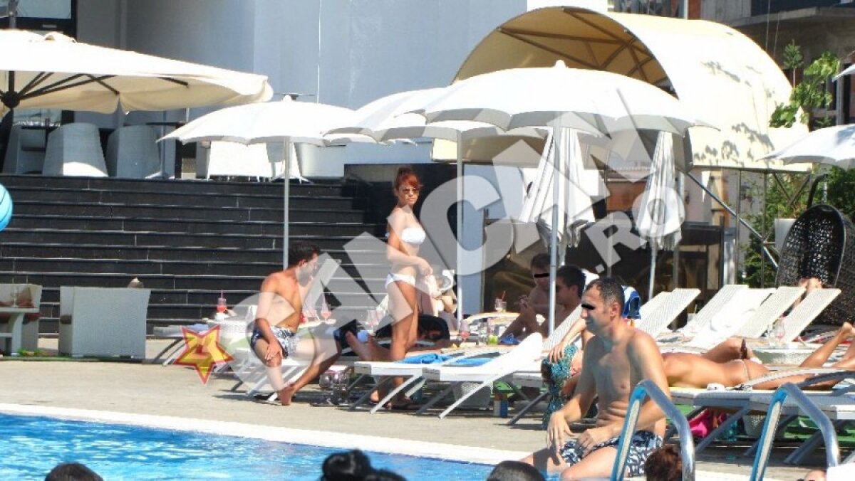 GALERIE FOTO » Din cantonament, în braţele iubitei. Cum s-a relaxat Tătăruşanu înainte de meciul cu Litex