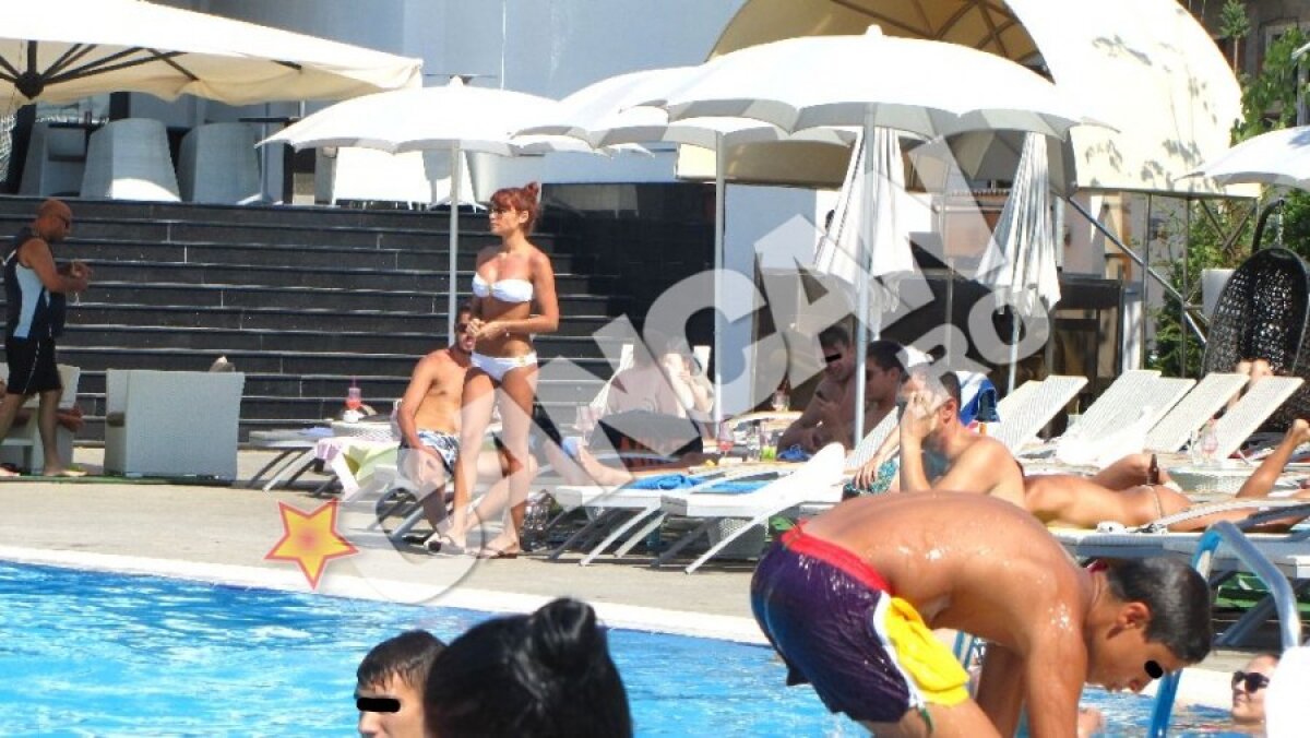 GALERIE FOTO » Din cantonament, în braţele iubitei. Cum s-a relaxat Tătăruşanu înainte de meciul cu Litex