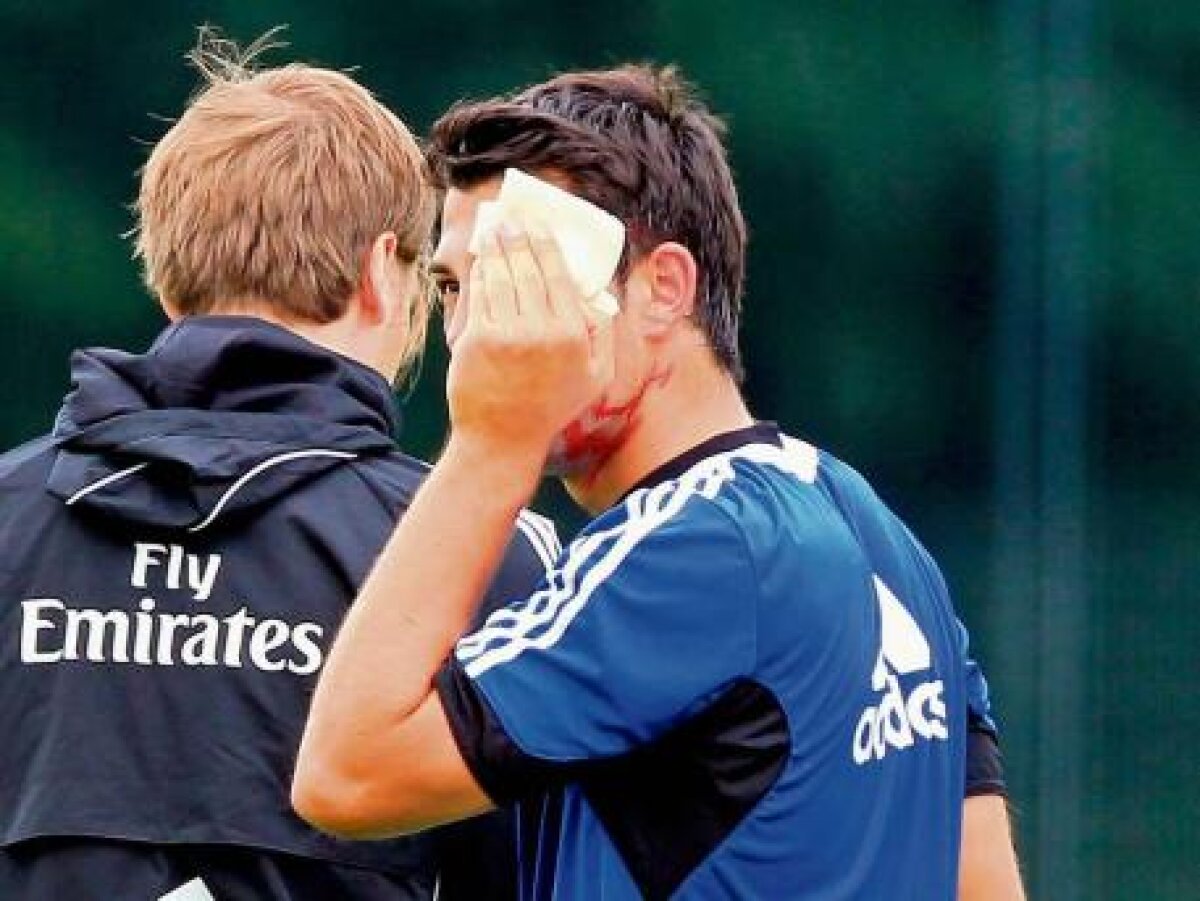 Pumni, kung-fu şi sînge » Doi jucători de la Hamburg s-au bătut la antrenament. Al treilea a avut capul spart!