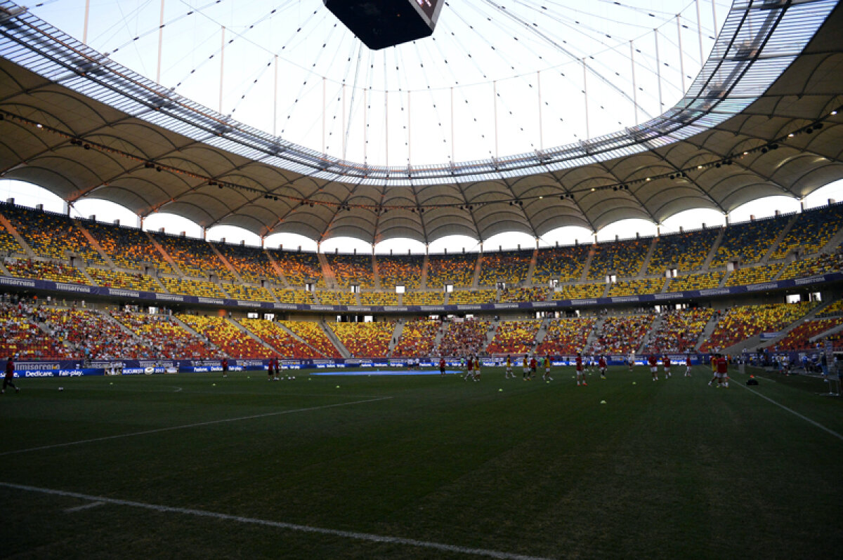 FOTO Lăsaţi cu ochii-n soare! » Dinamovişti şi clujenii au avut parte de o atmosferă monotonă