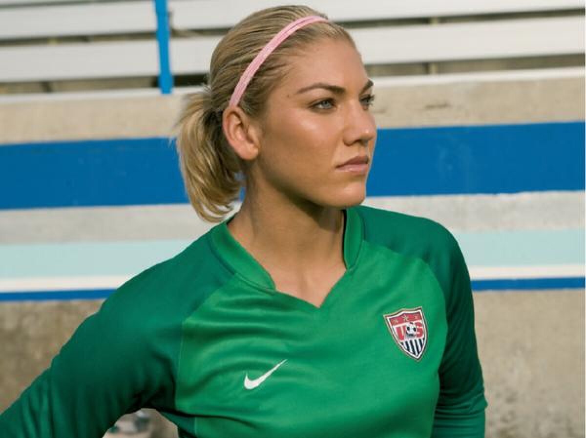 FOTO Superba Hope Solo mărturiseşte: ”Se face mult sex la Jocurile Olimpice. Chiar şi-n aer liber” :D