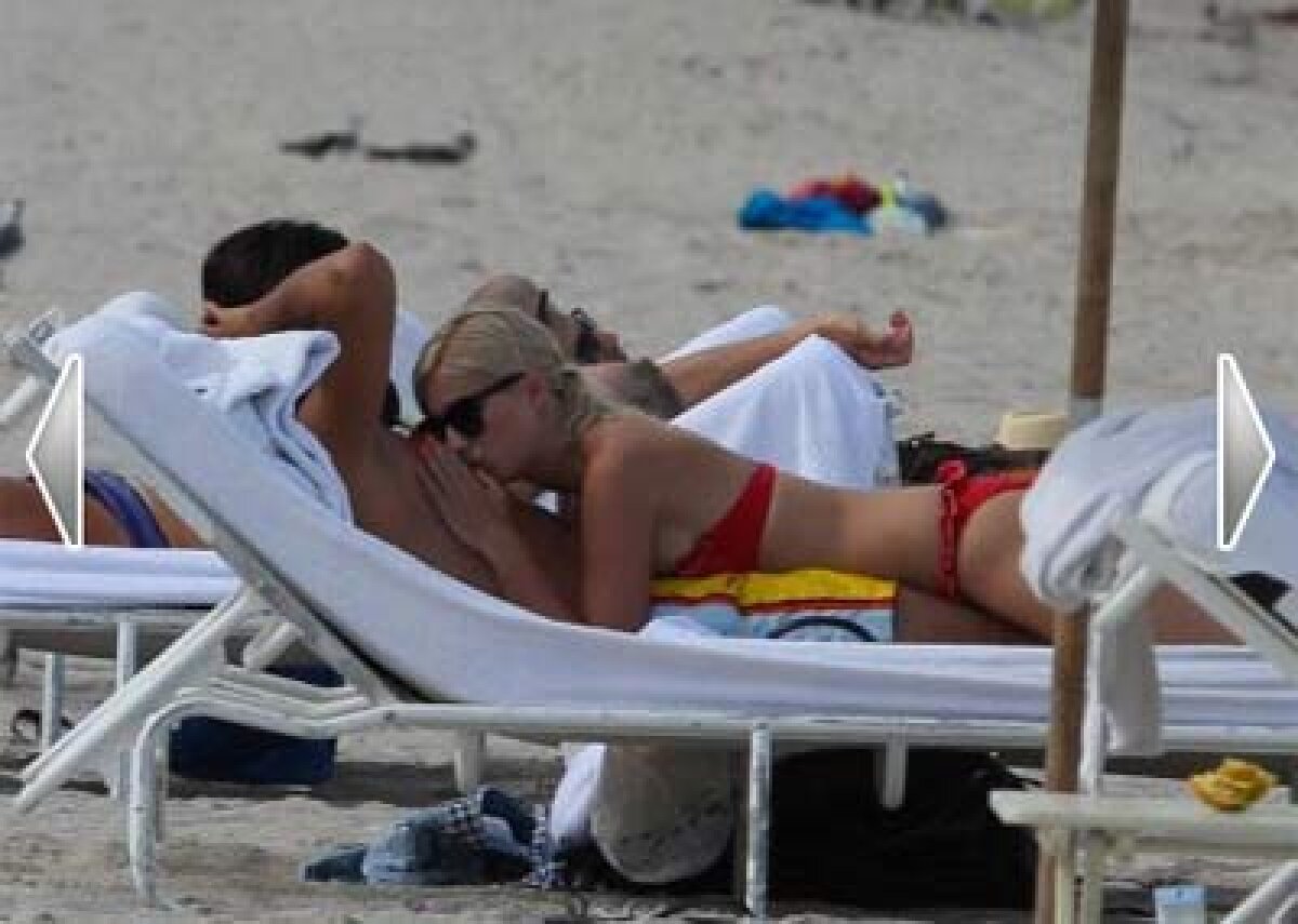 GALERIE FOTO » Khedira a făcut senzaţie cu iubita lui sexy pe plajele din Miami