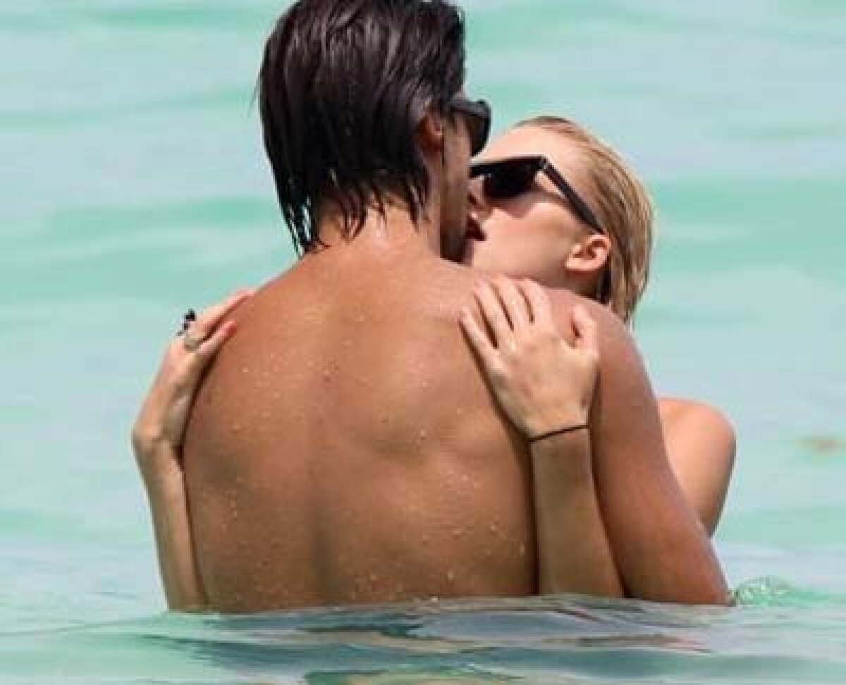 GALERIE FOTO » Khedira a făcut senzaţie cu iubita lui sexy pe plajele din Miami