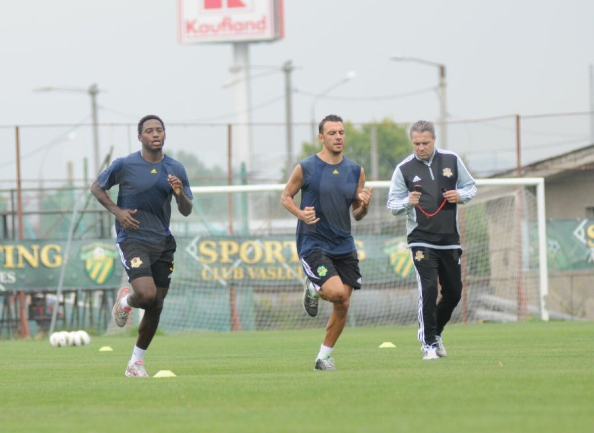 FOTO Cu gîndul la Rapid » Vasluienii vor să rupă blestemul şi să bată în Giuleşti!