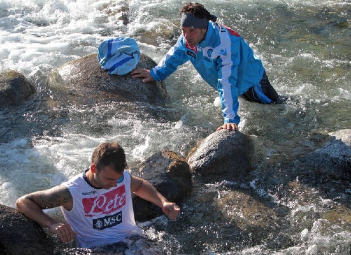 FOTO Rece ca gheaţa! Antrenamente speciale făcute de Napoli la munte