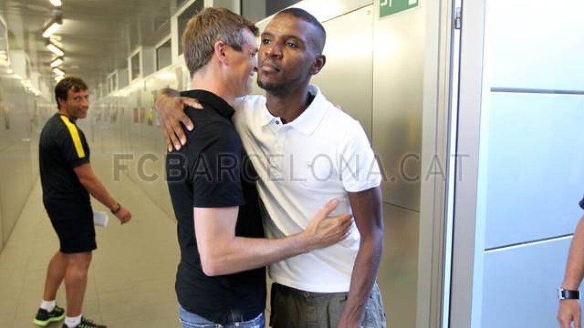 FOTO » Revedere emoţionantă între Abidal şi colegii de la Barça