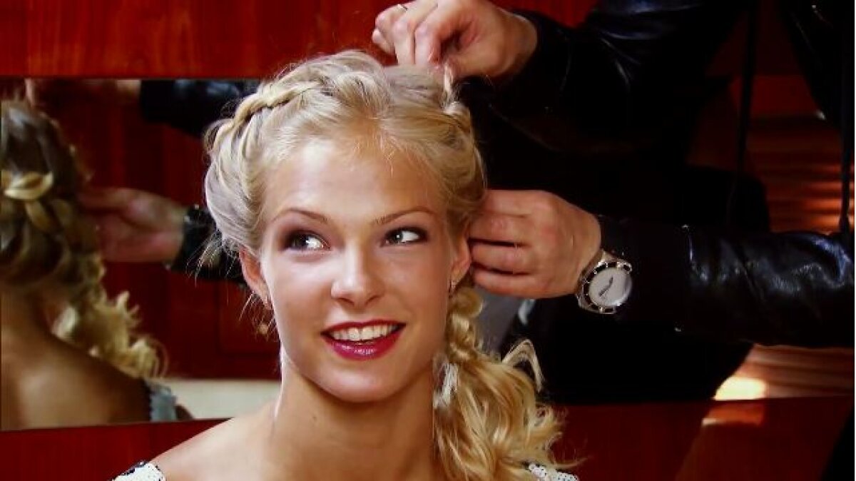 FOTO Şi bună, şi frumoasă. Ea este ”Kurnikova” din atletism :)