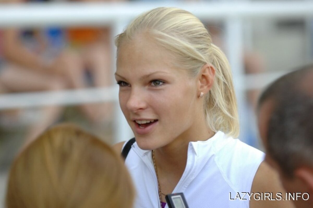 FOTO Şi bună, şi frumoasă. Ea este ”Kurnikova” din atletism :)